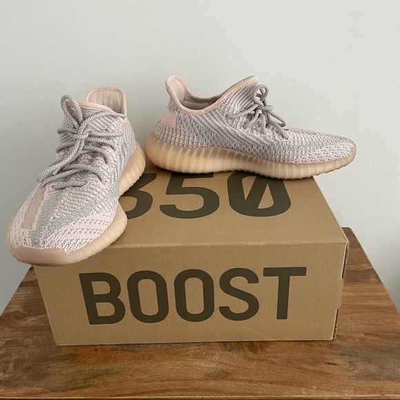 YEEZY BOOST SHOES 350 V2 SYNTH AUTHENTIC & in original box! - Picture 2 of 5